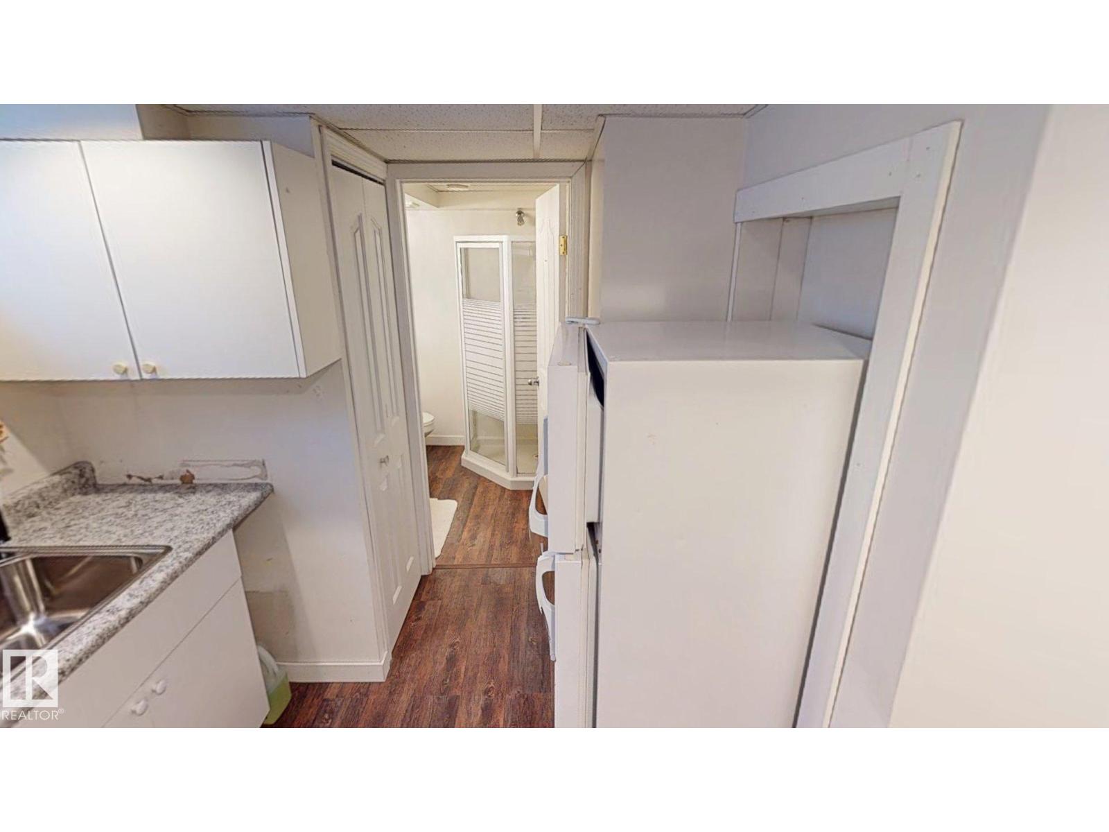 9650 86 ST NW - 17