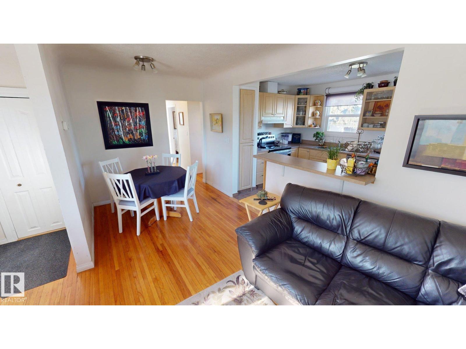 9650 86 ST NW - Image 3