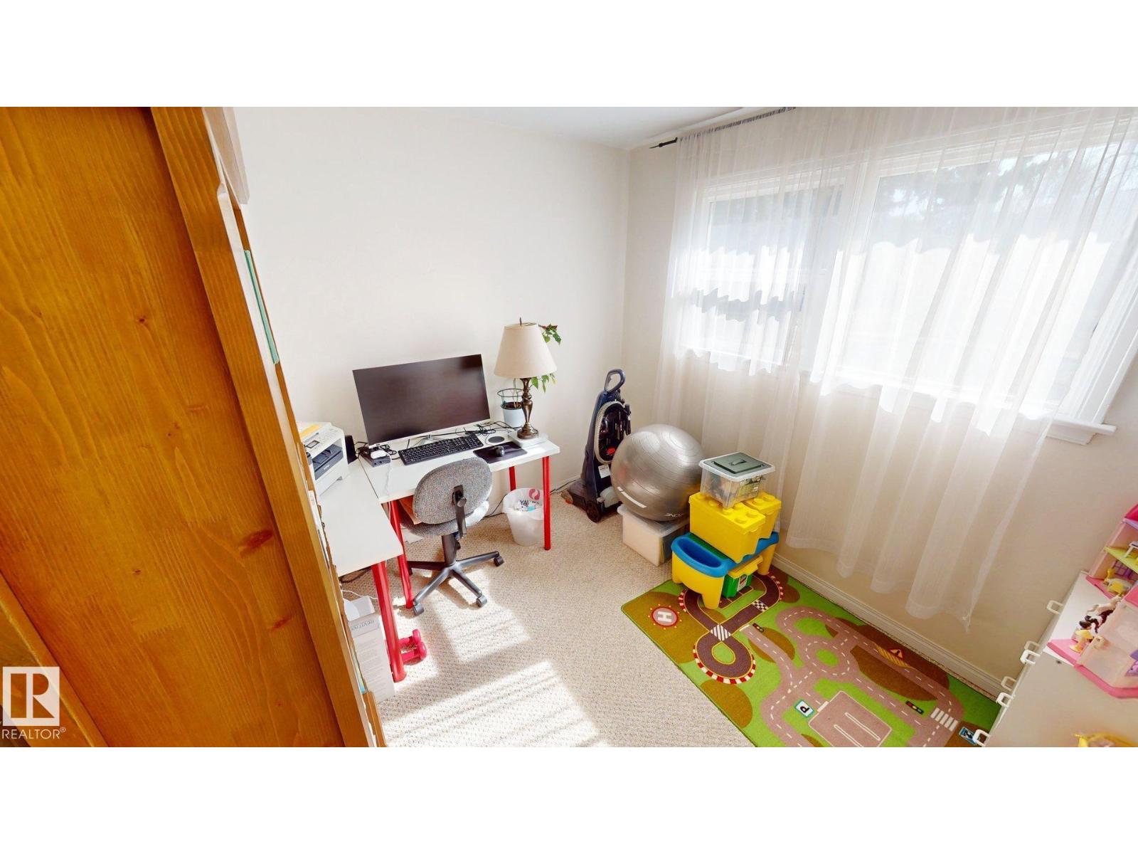 9650 86 ST NW - 9