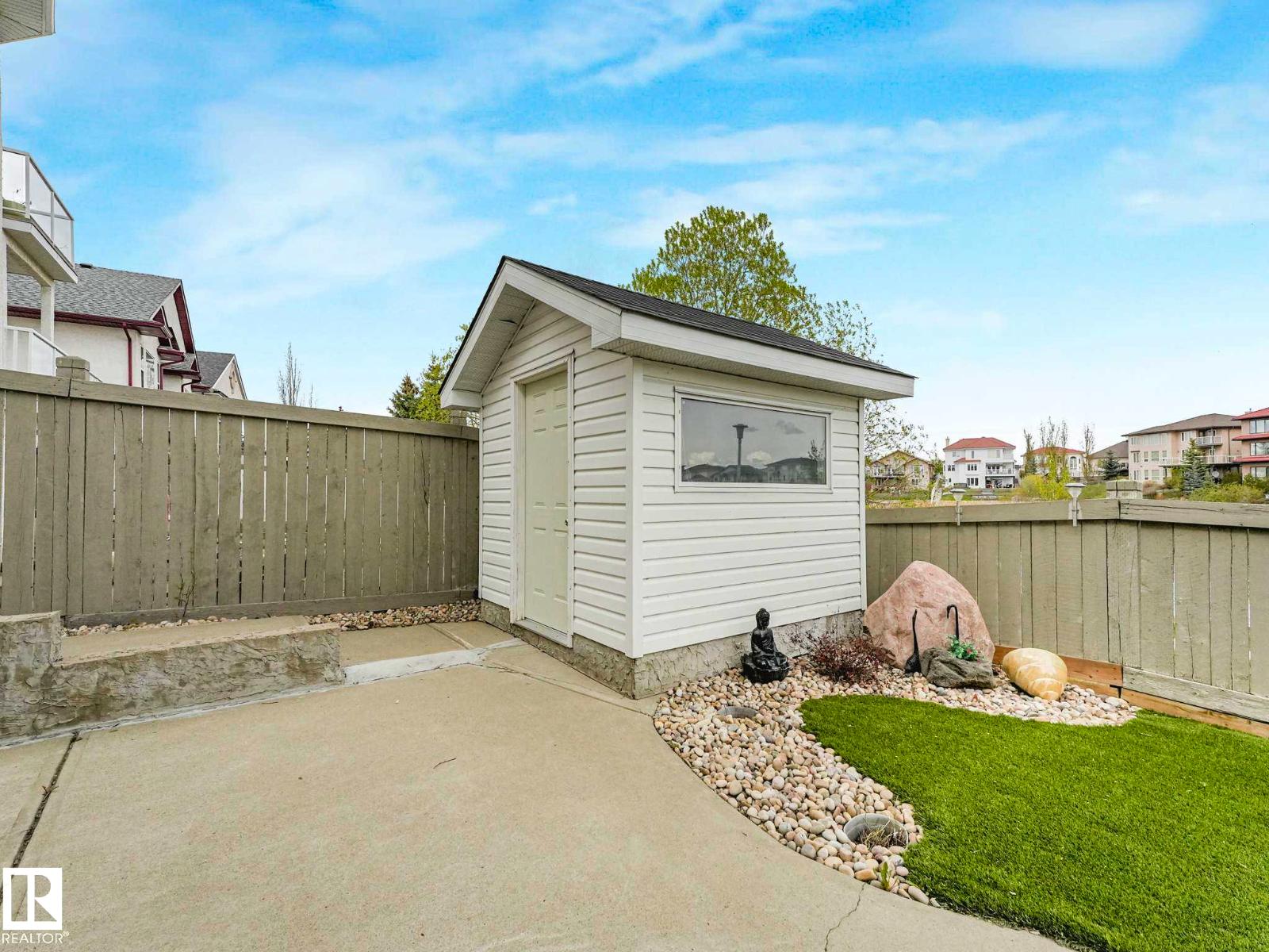 7516 161A AV NW - 10