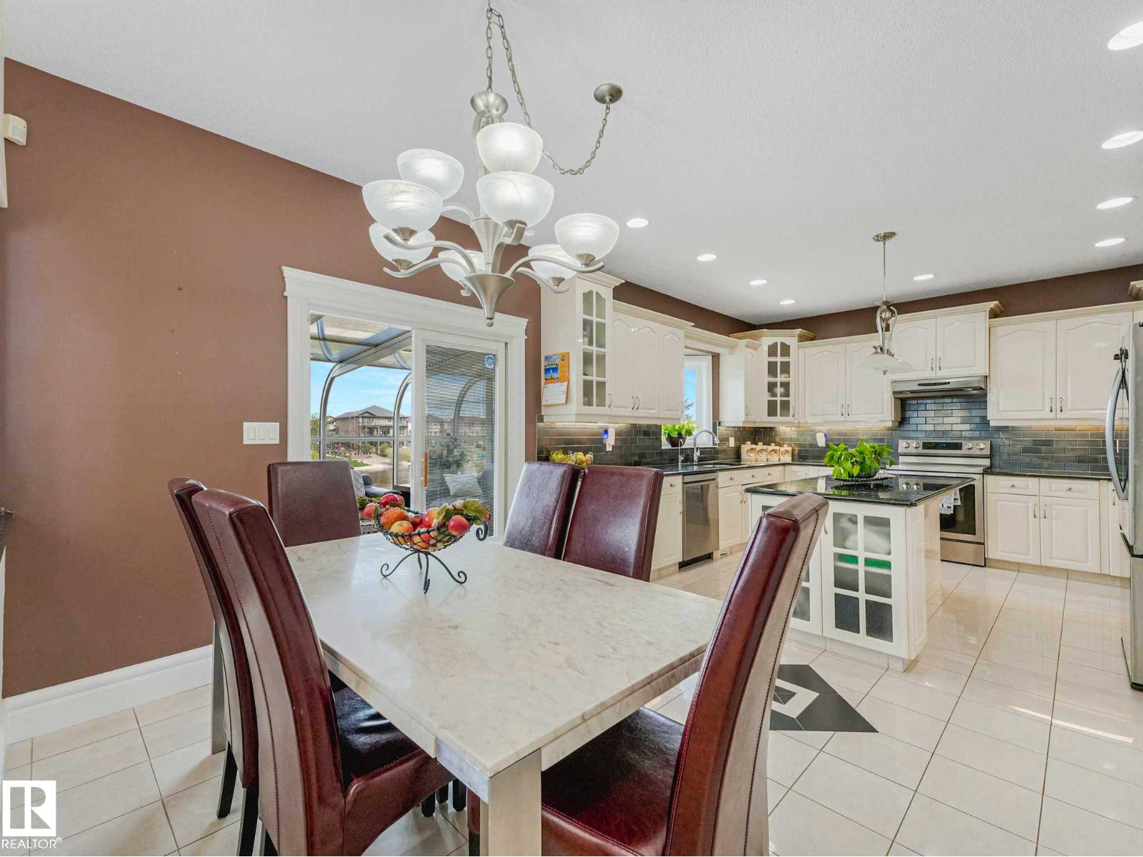 7516 161A AV NW - 24