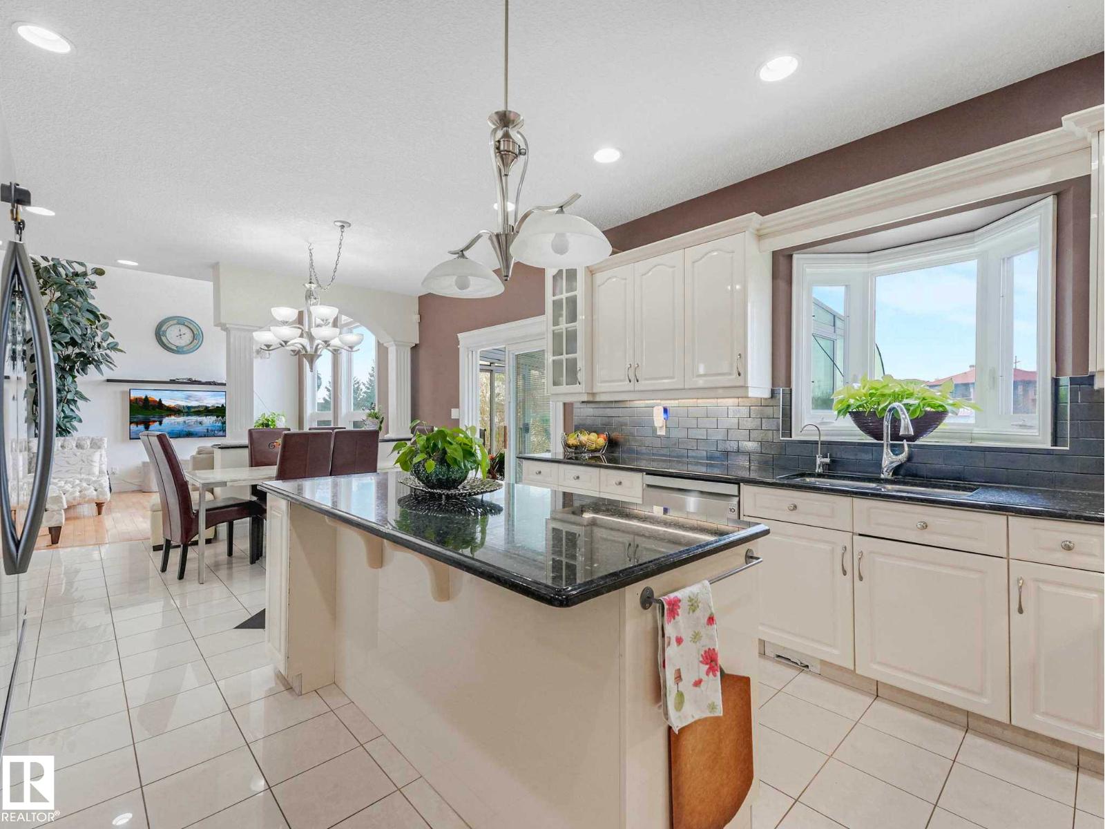 7516 161A AV NW - 28