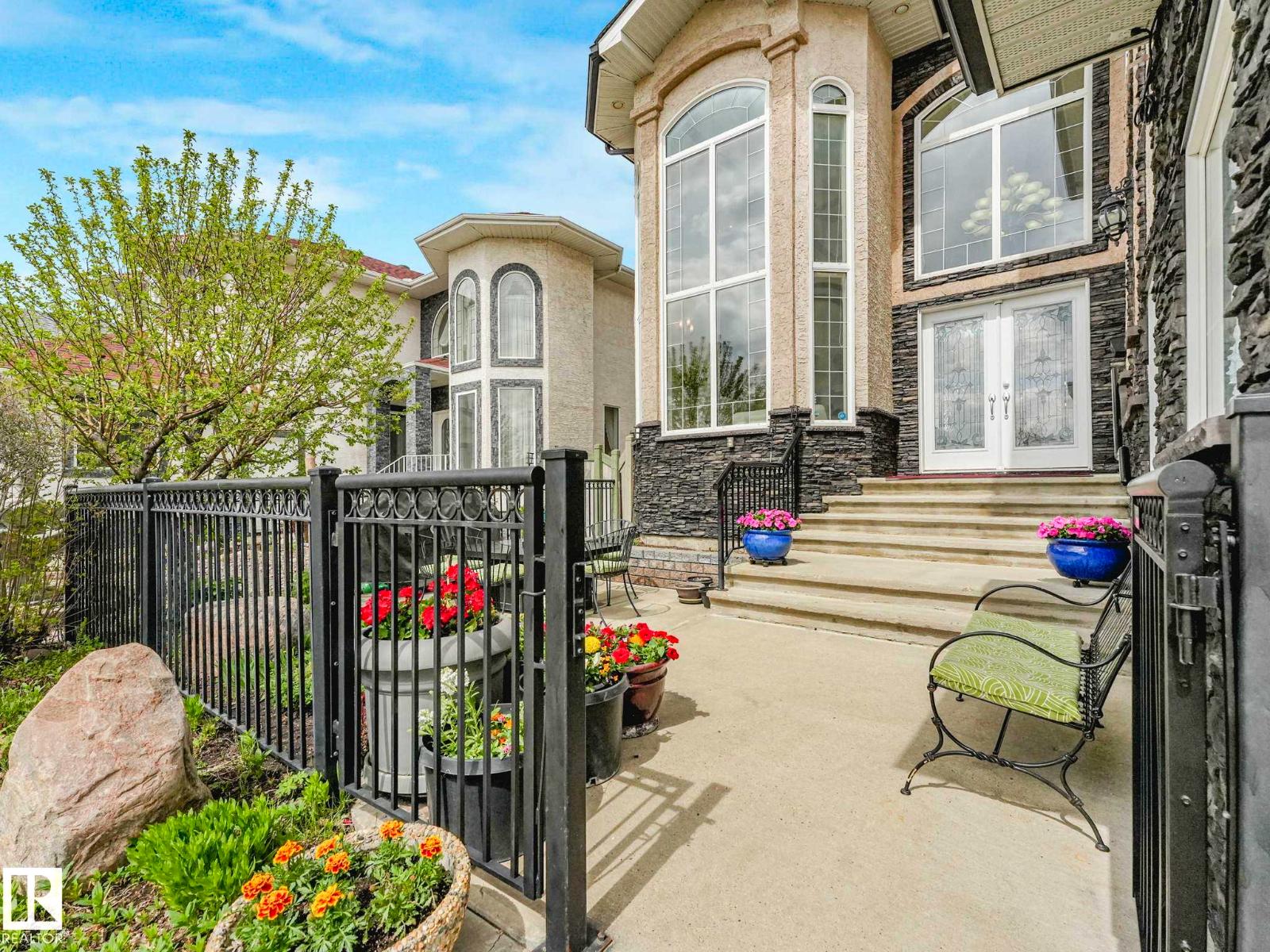 7516 161A AV NW - 4