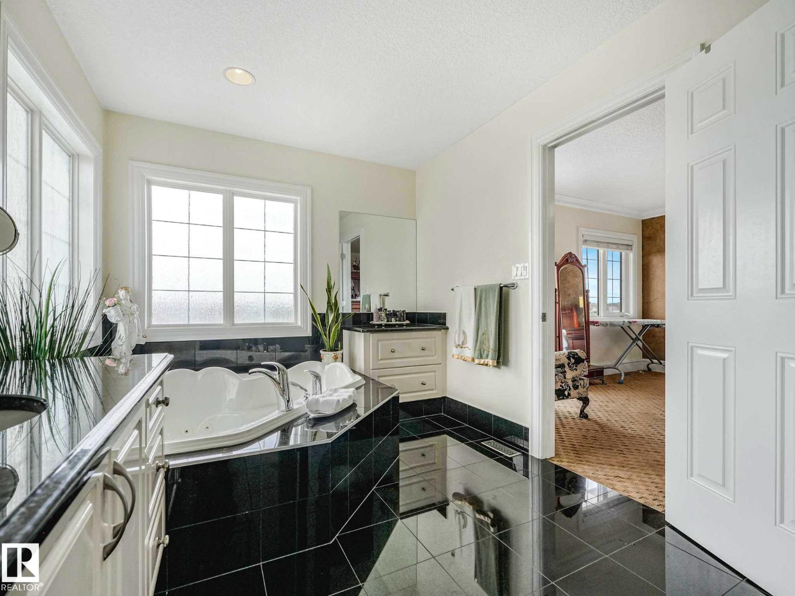 7516 161A AV NW - 50