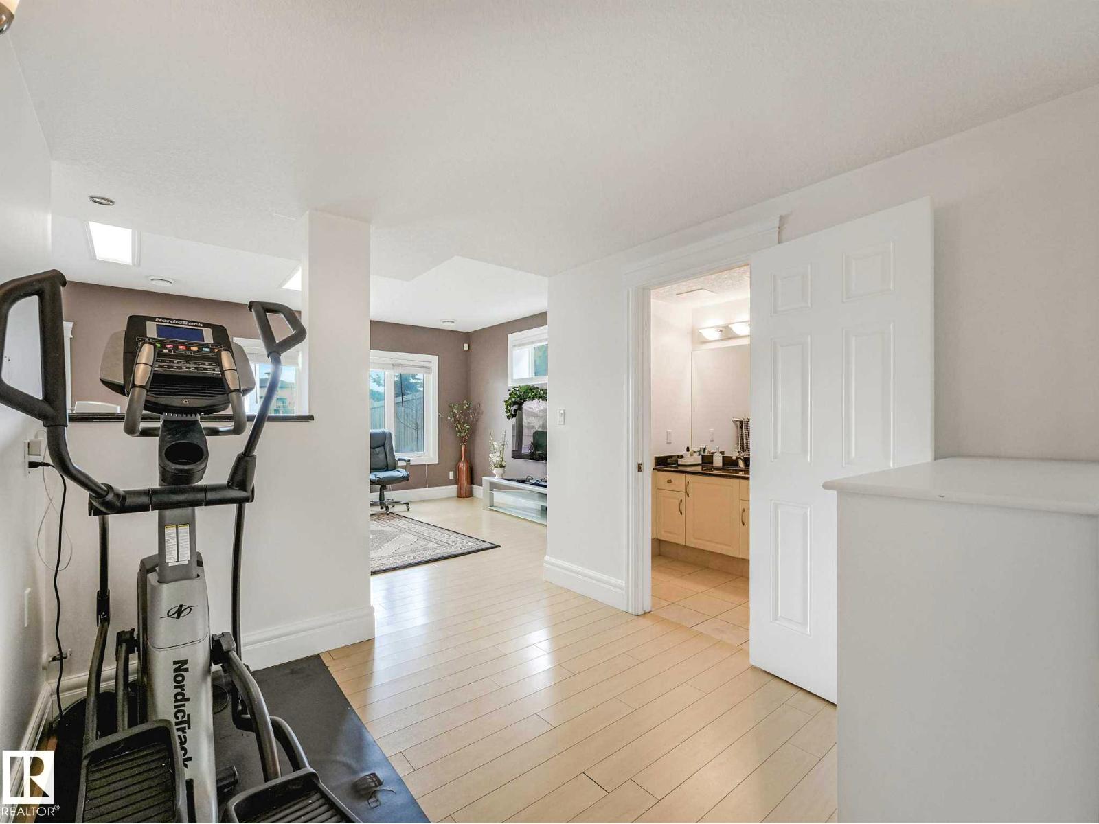 7516 161A AV NW - 56