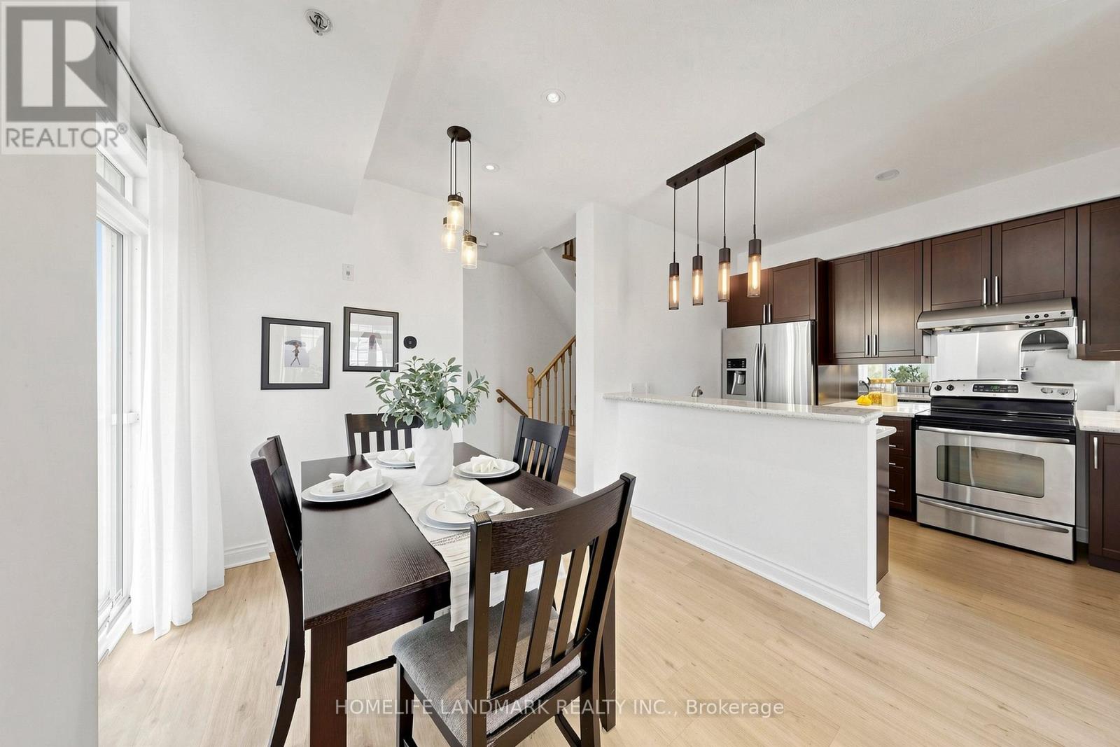 #32 8 BRIGHTON PLACE - 7