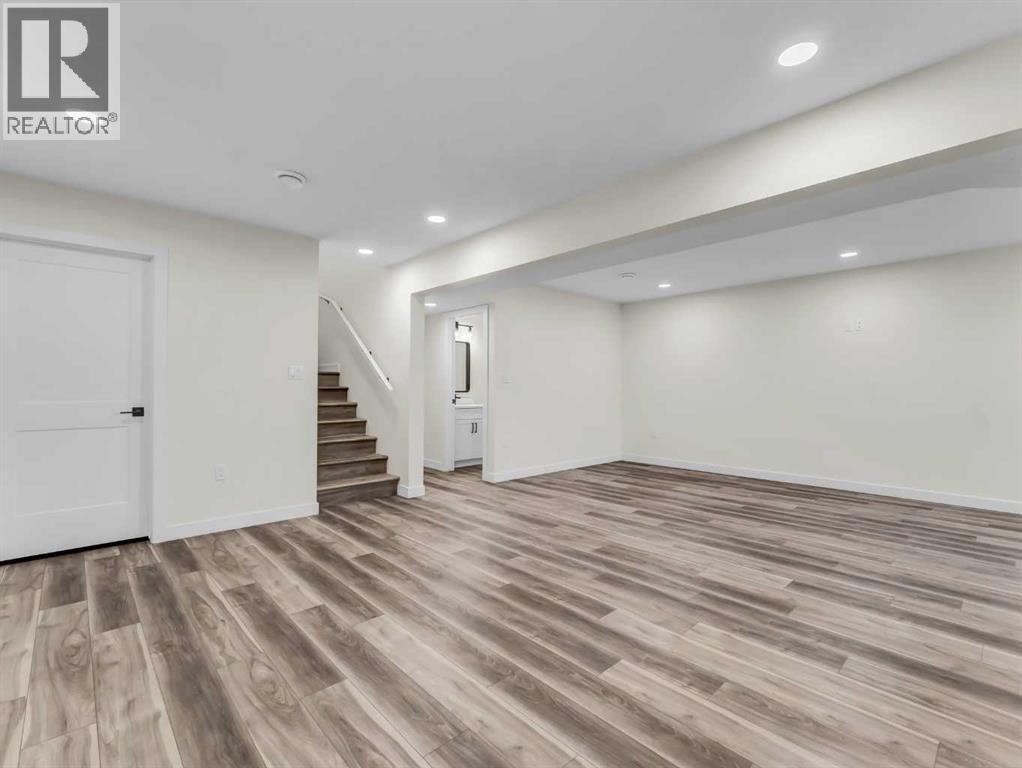 91 Sierra Road SW - 27