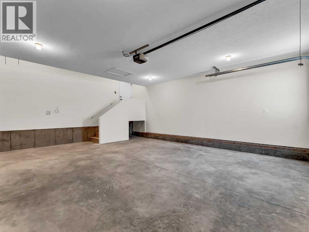 91 Sierra Road SW - 38