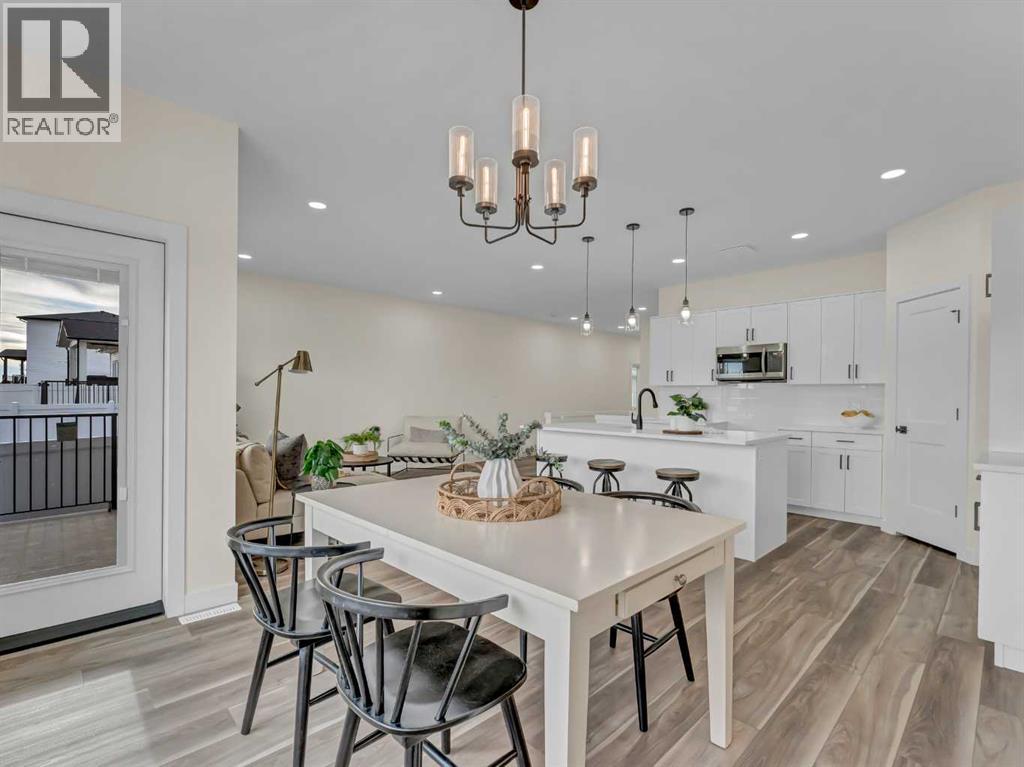 91 Sierra Road SW - 18