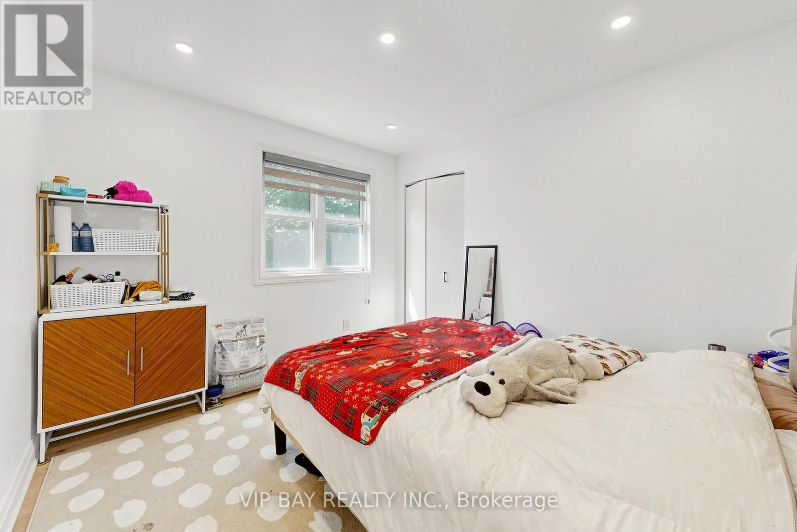 755 BOTANY HILL CRESCENT - 28
