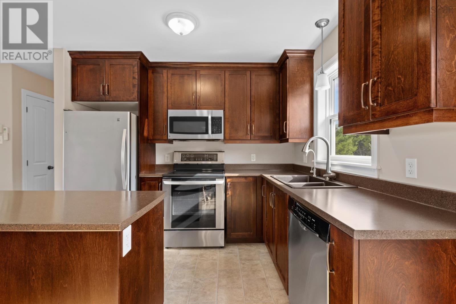 Property 28 of 48 of 215 West Porters Lake Road