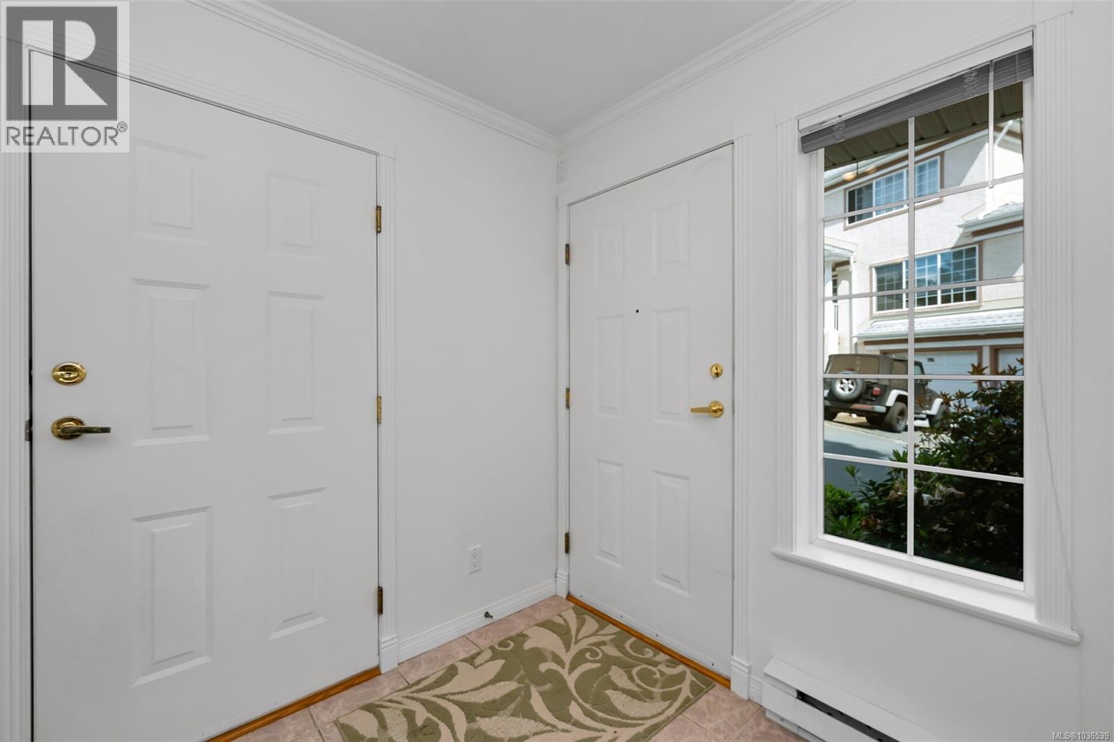 #77 14 Erskine Lane - 2