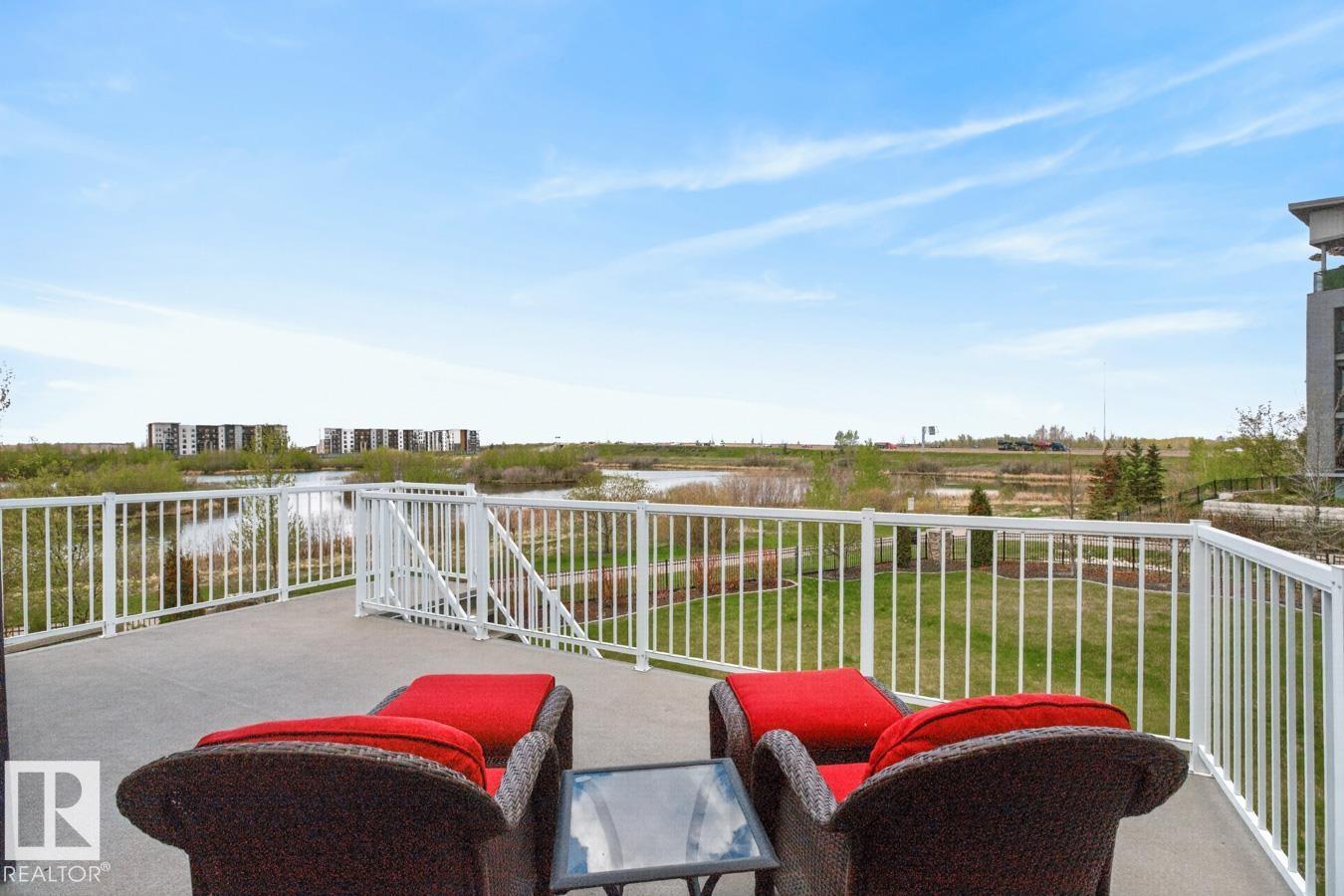4232 8 ST NW - 42