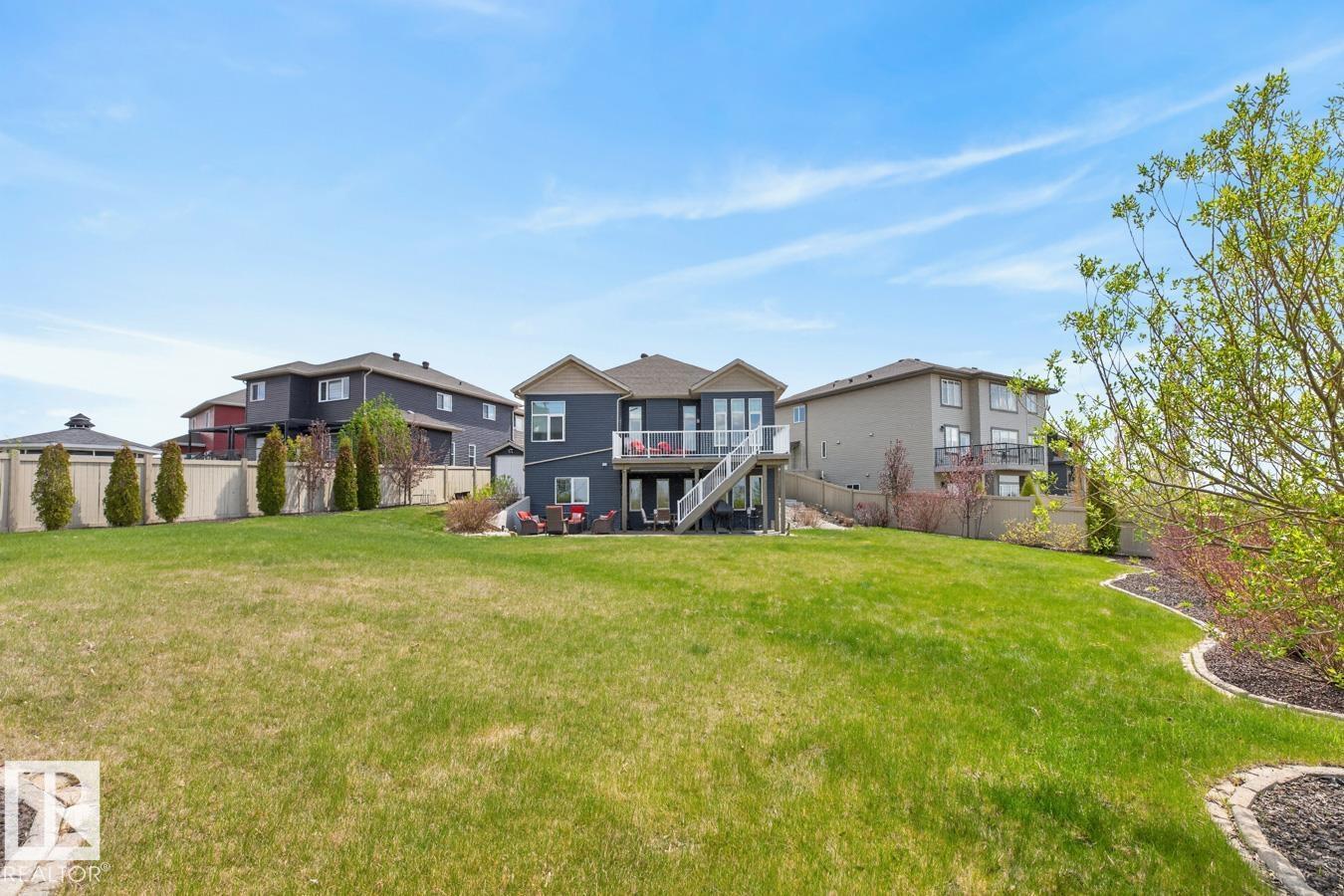 4232 8 ST NW - 50