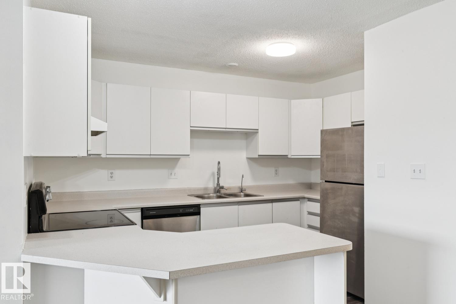 #411 9010 106 AV NW - 19