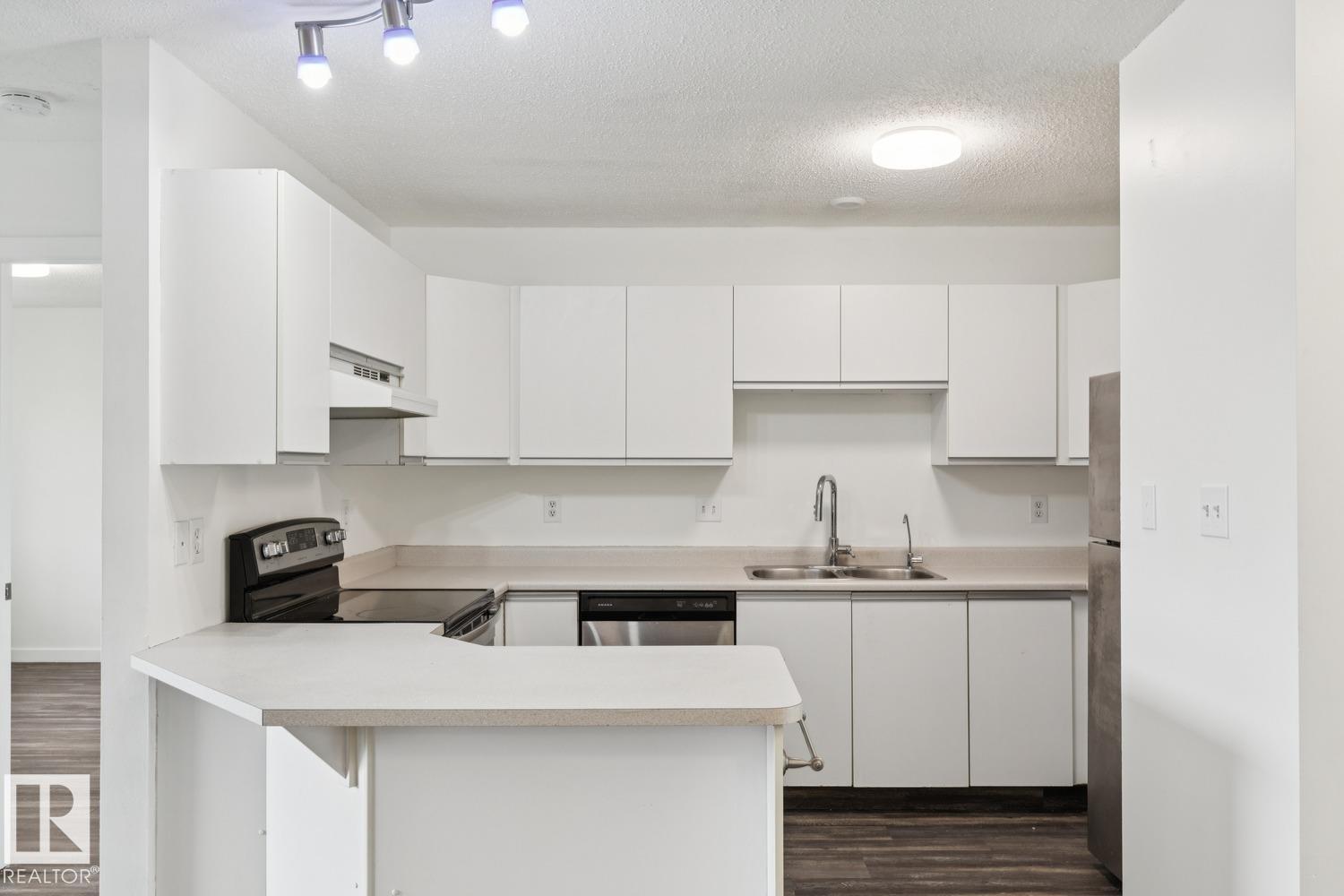 #411 9010 106 AV NW - 18
