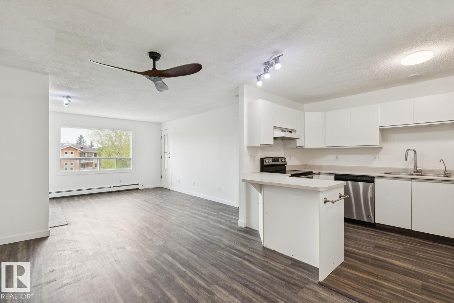 #411 9010 106 AV NW - 17