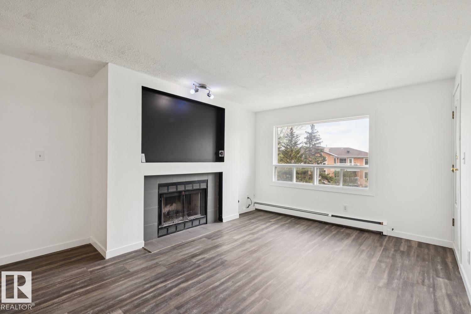 #411 9010 106 AV NW - 23