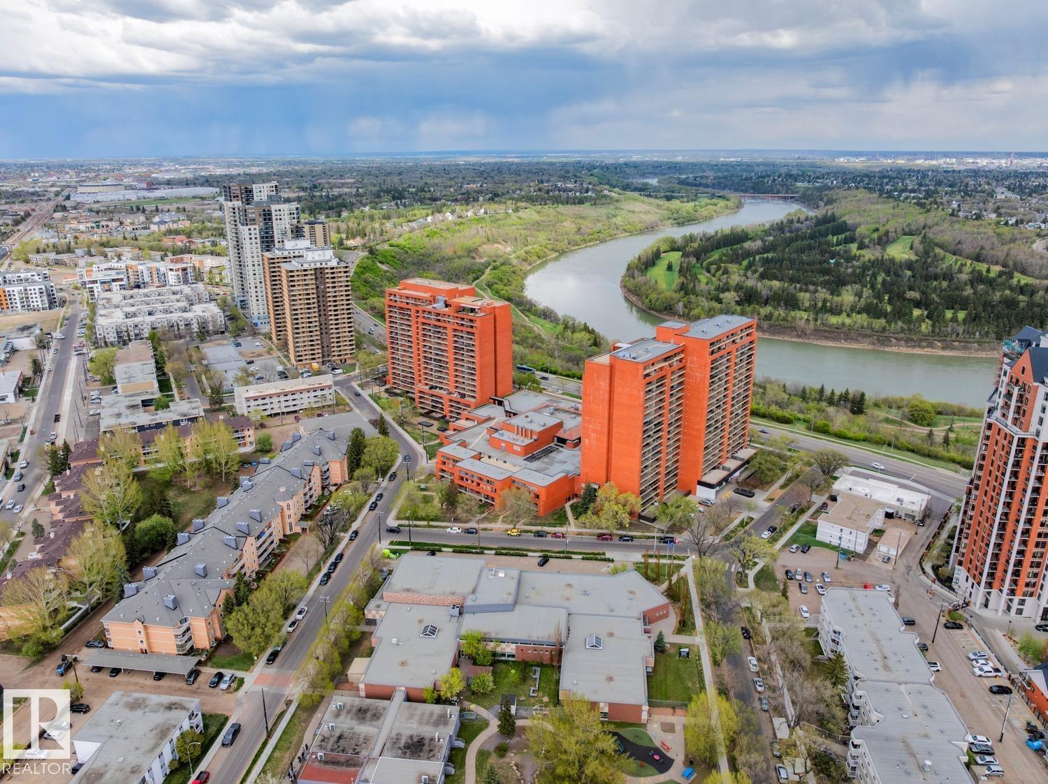 #411 9010 106 AV NW - 51
