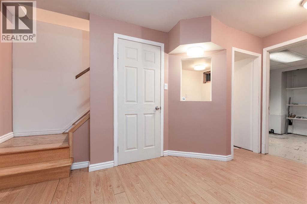 10812 52 Avenue NW - 24