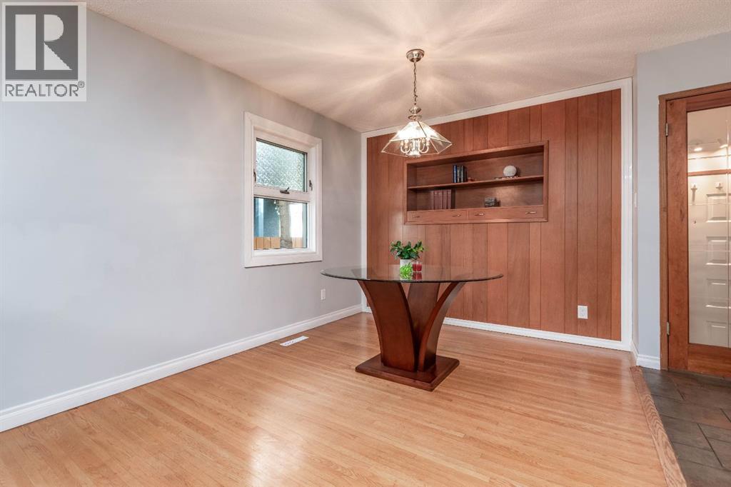 10812 52 Avenue NW - 8
