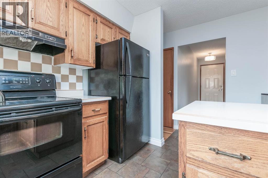 10812 52 Avenue NW - 15