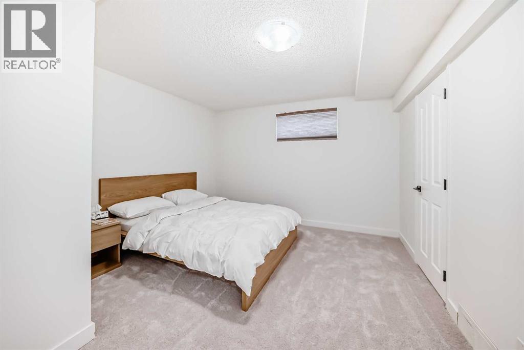202 Hamptons Gardens NW - 38