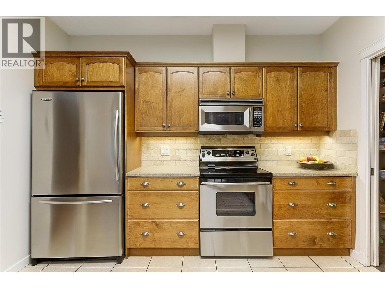 #402 307 Whitman Road - 20