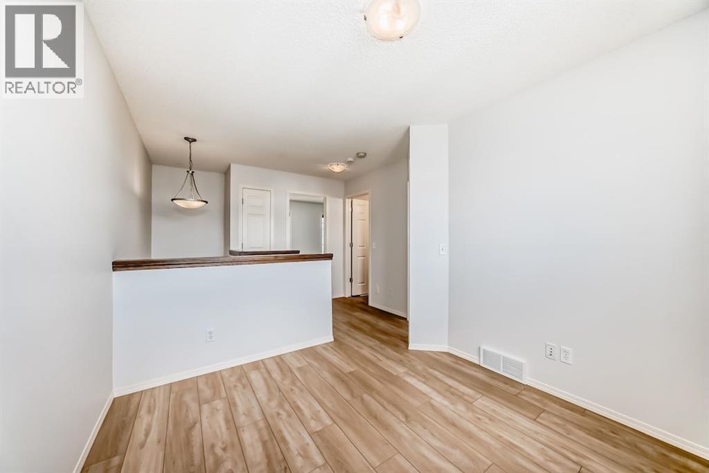 137 Eversyde Boulevard SW - 34