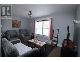 14 St Marks Avenue thumbnail 11