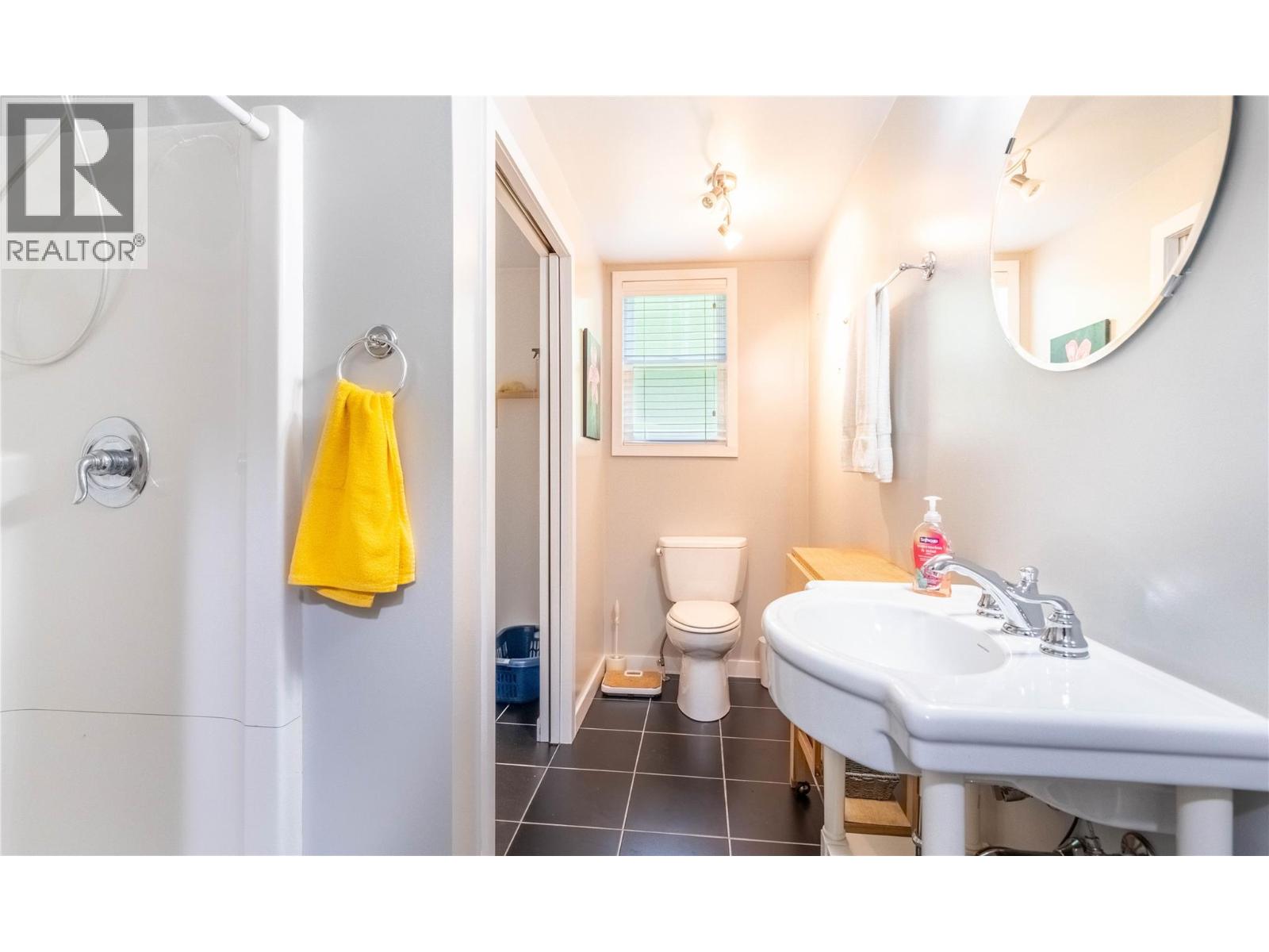 1506 Campbell Avenue, Riondel
