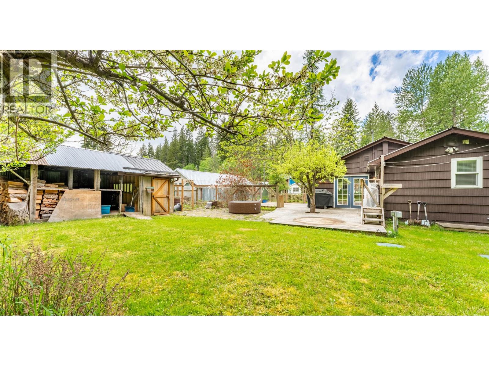 1506 Campbell Avenue, Riondel