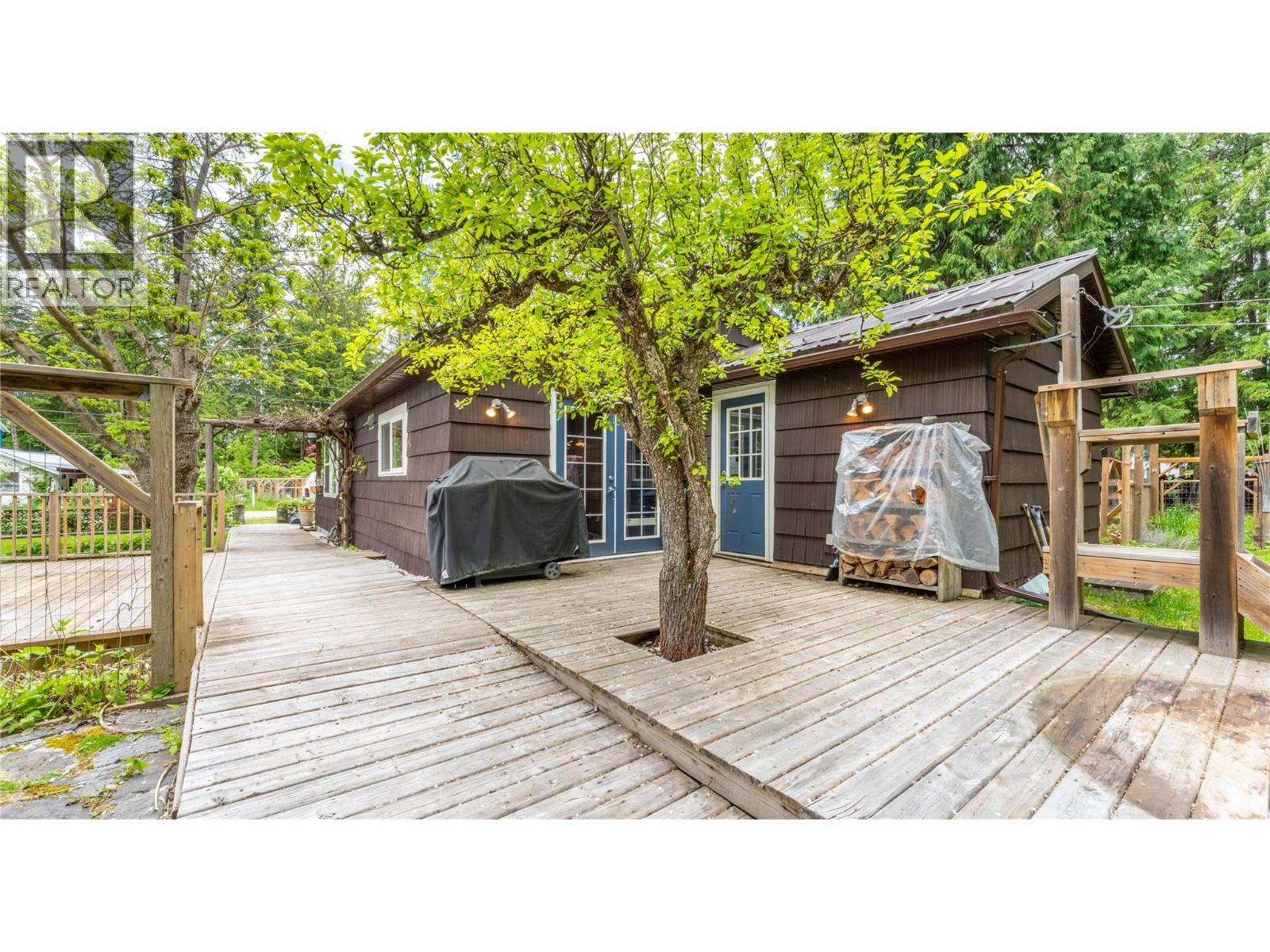 1506 Campbell Avenue, Riondel