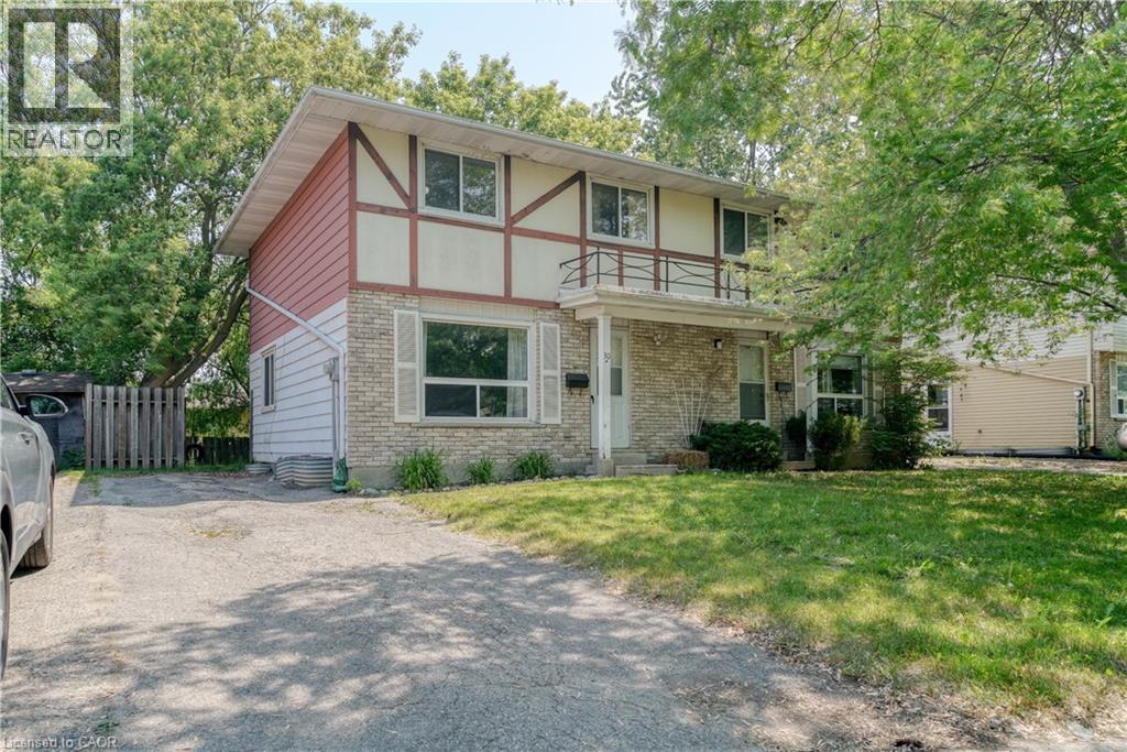 30 AMOS Avenue Unit# A, Waterloo, Ontario, N2L5G3 — Photo 5