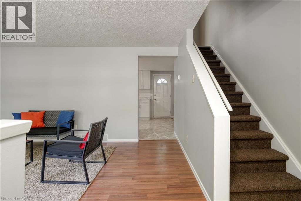 30 AMOS Avenue Unit# A, Waterloo, Ontario, N2L5G3 — Photo 14