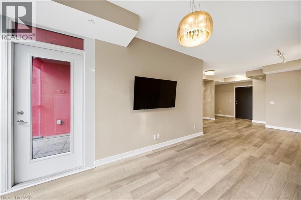 5220 DUNDAS Street Unit# 209, Burlington, Ontario, L7L0J4 — Photo 8