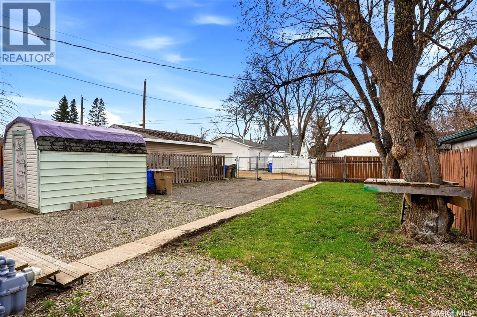 4015 2nd AVENUE - 34