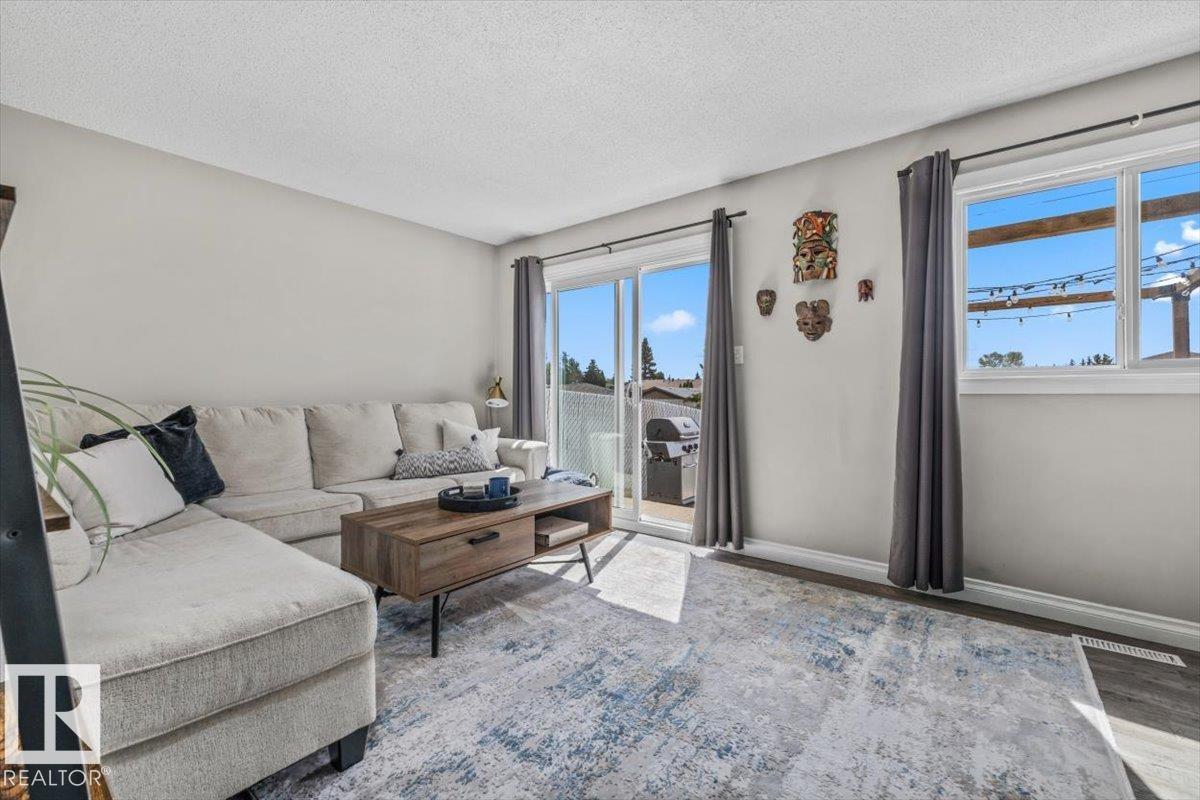 16429 115 ST NW - 11