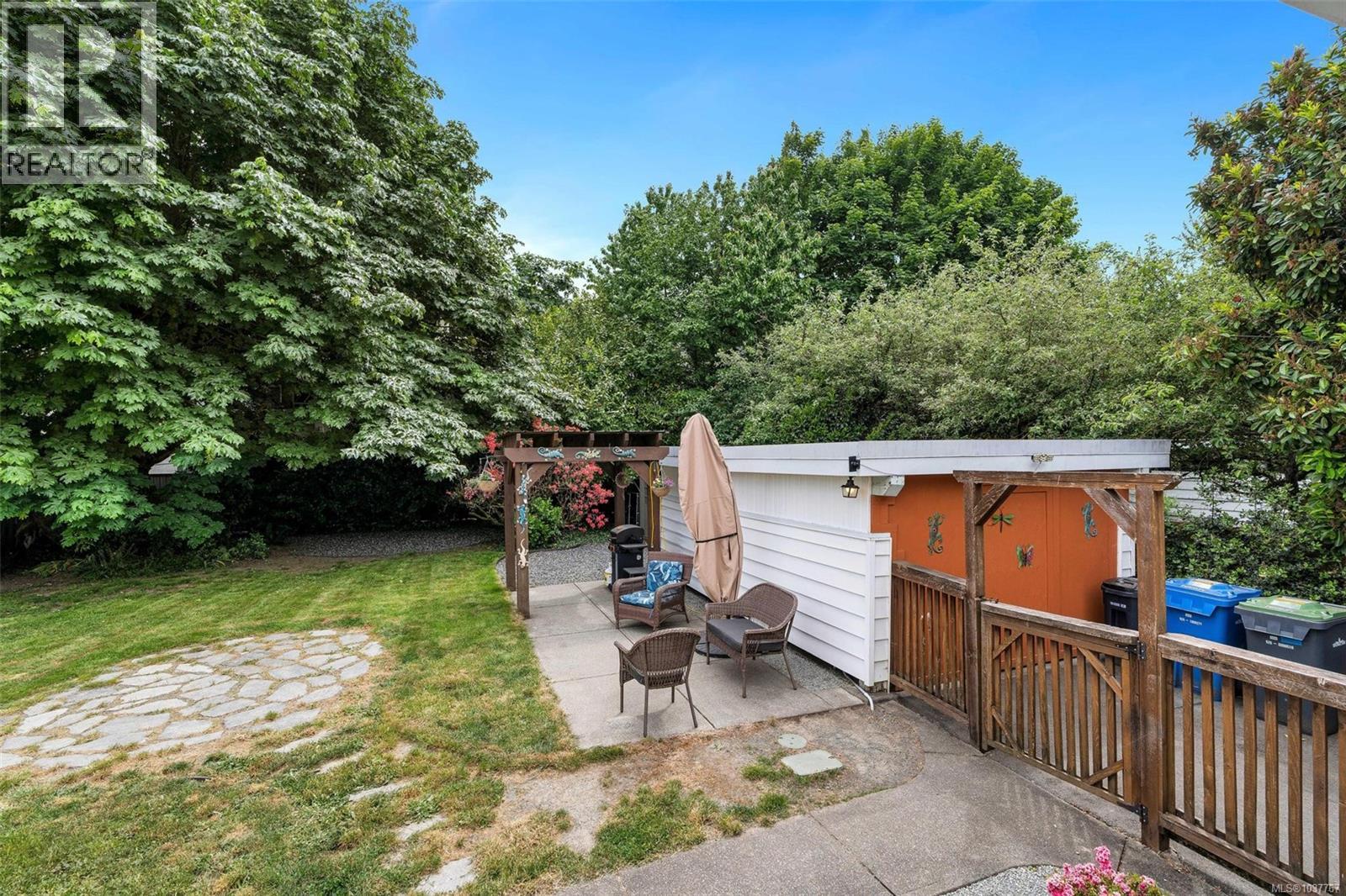 636 Coronation Ave - 20