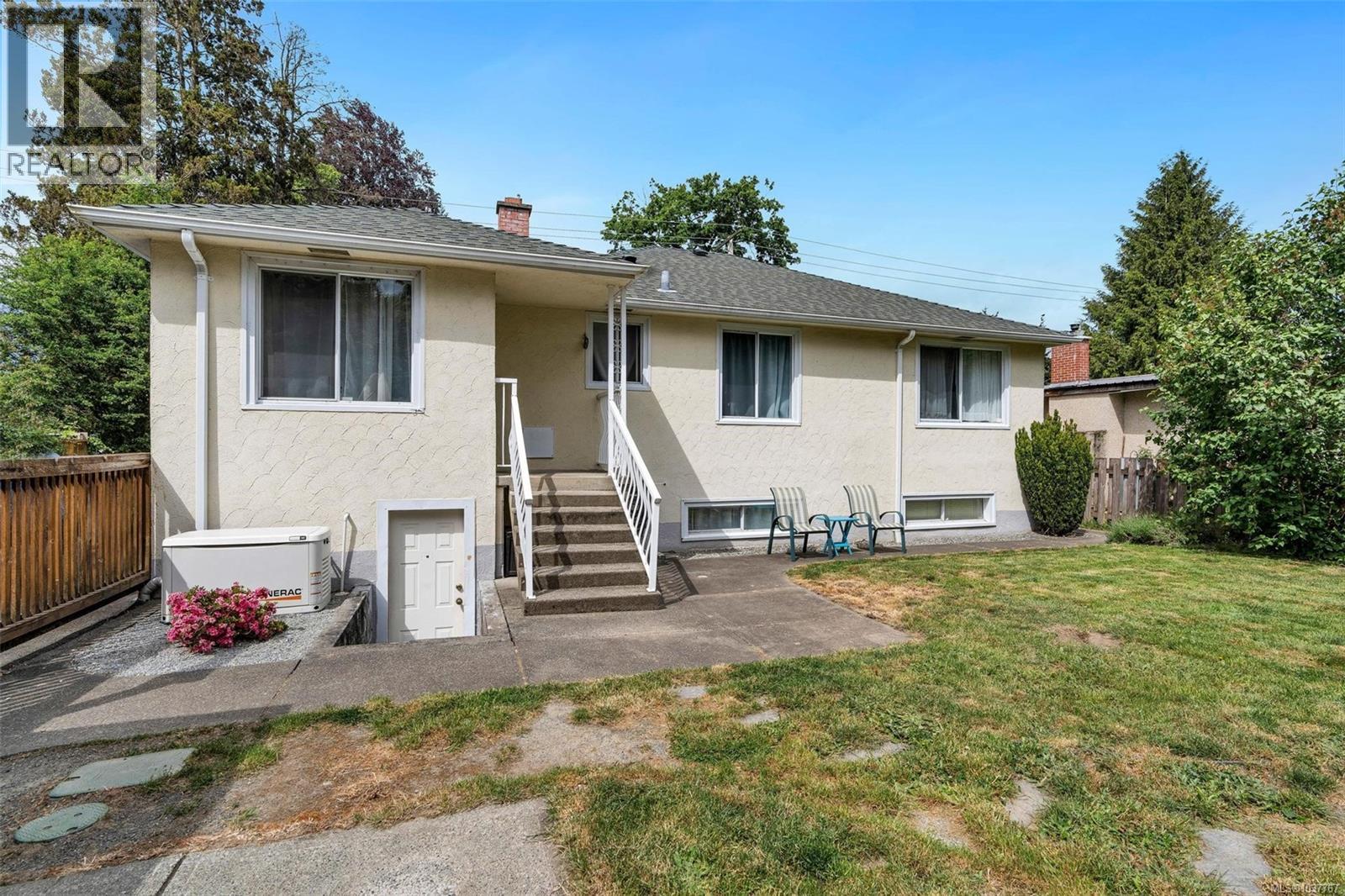 636 Coronation Ave - 21
