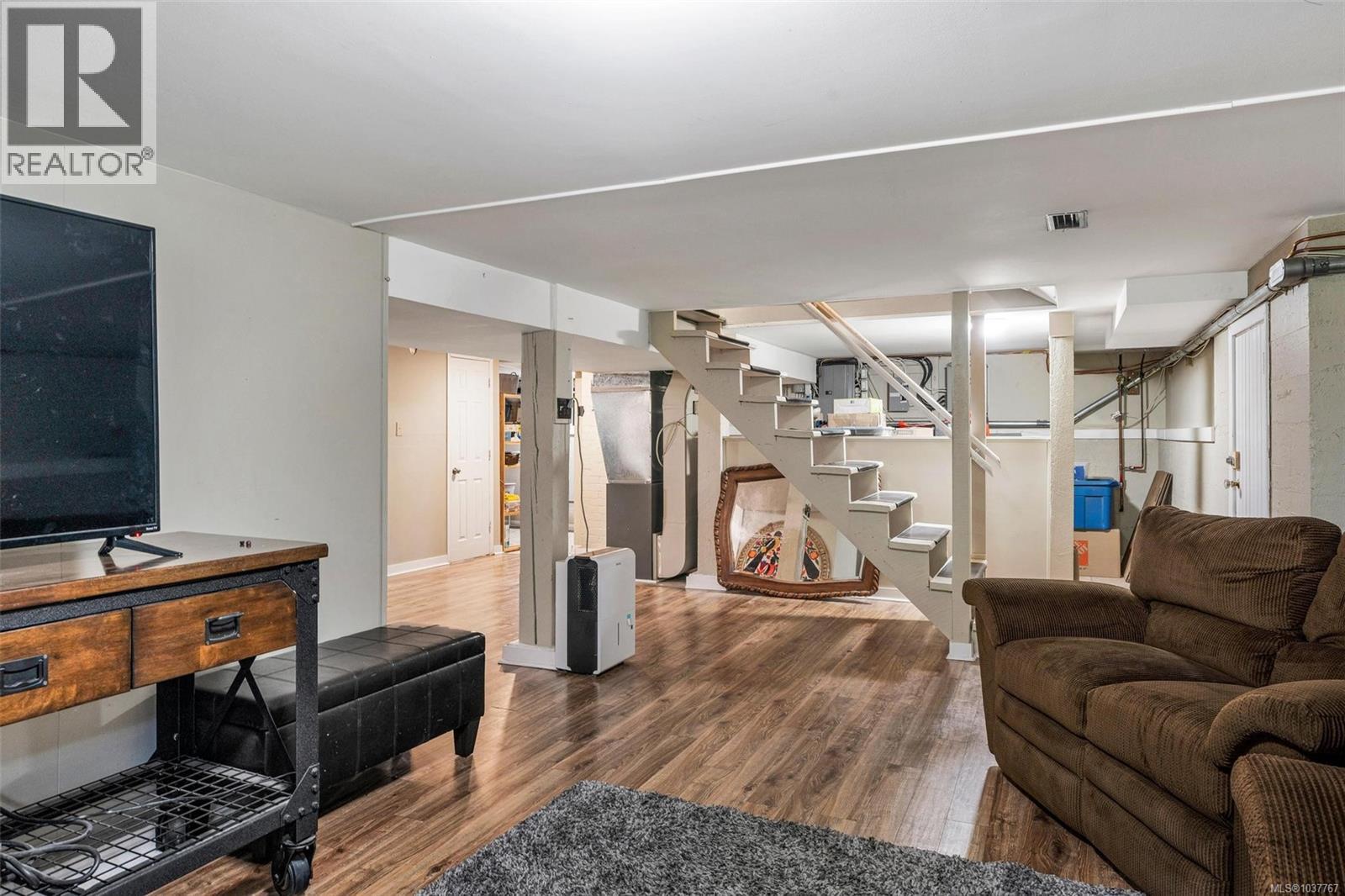 636 Coronation Ave - 22