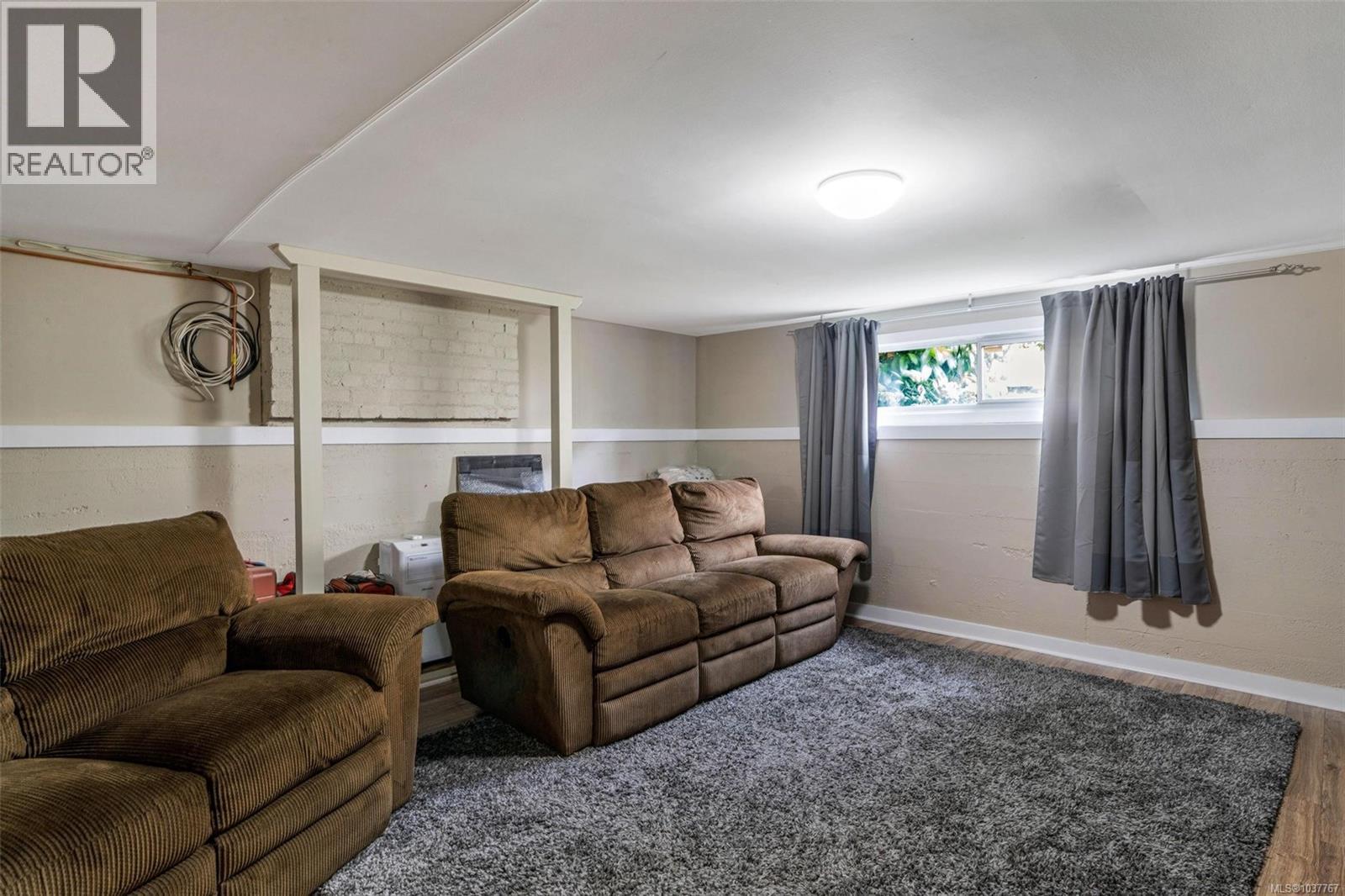 636 Coronation Ave, Duncan