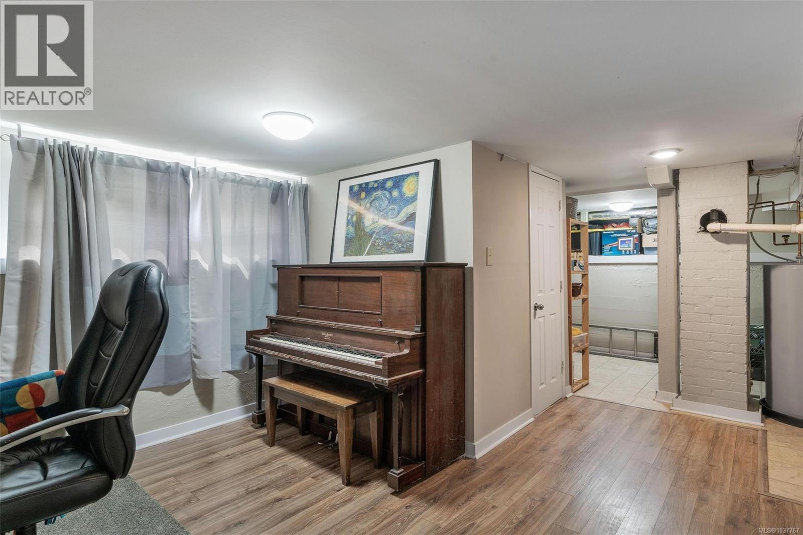 636 Coronation Ave - 28