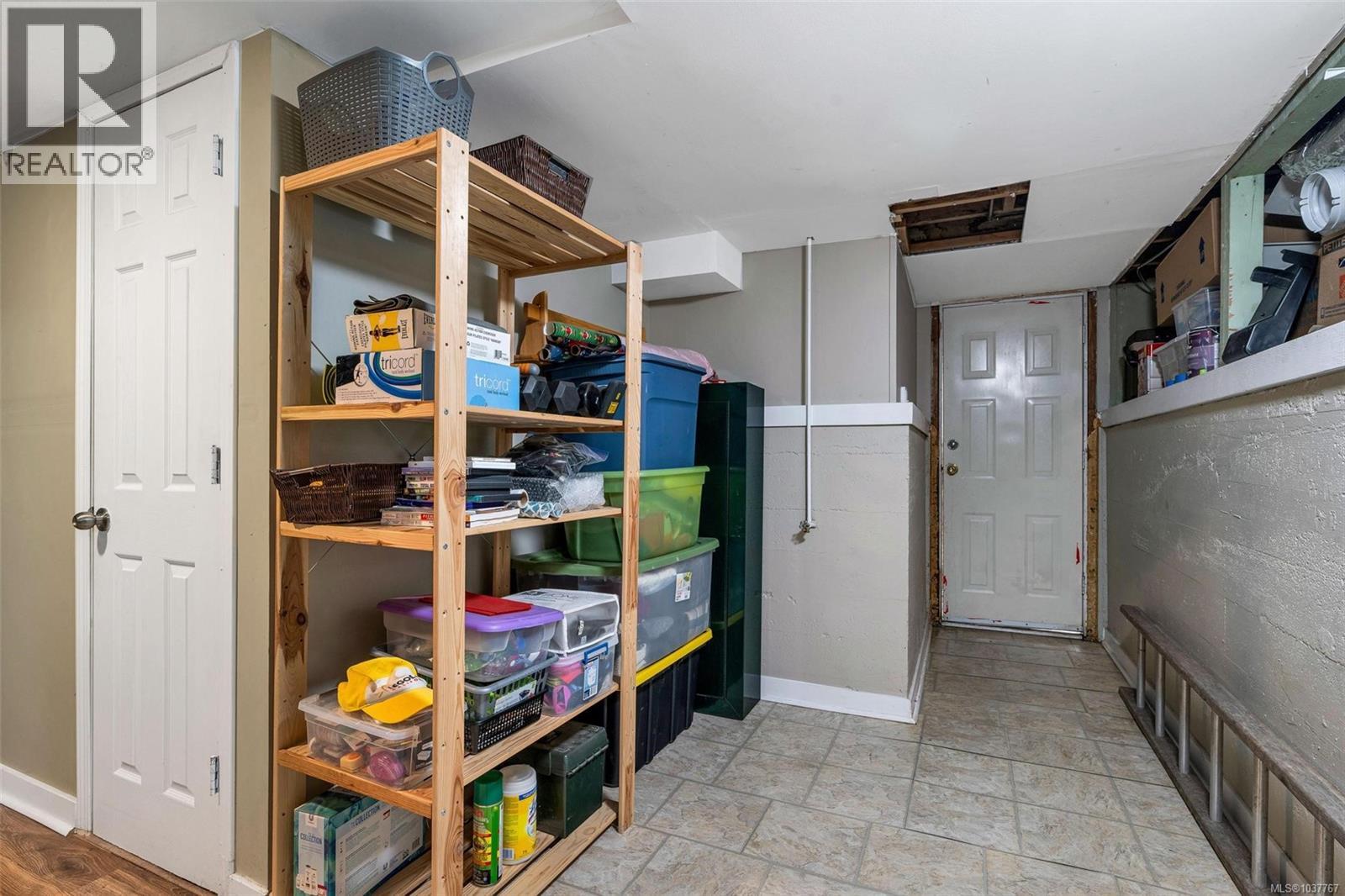 636 Coronation Ave - 30