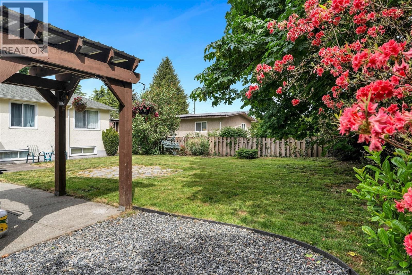 636 Coronation Ave, Duncan