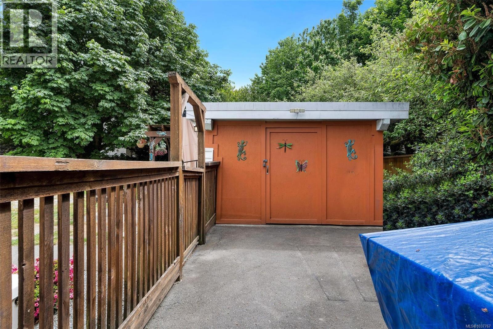 636 Coronation Ave - 38