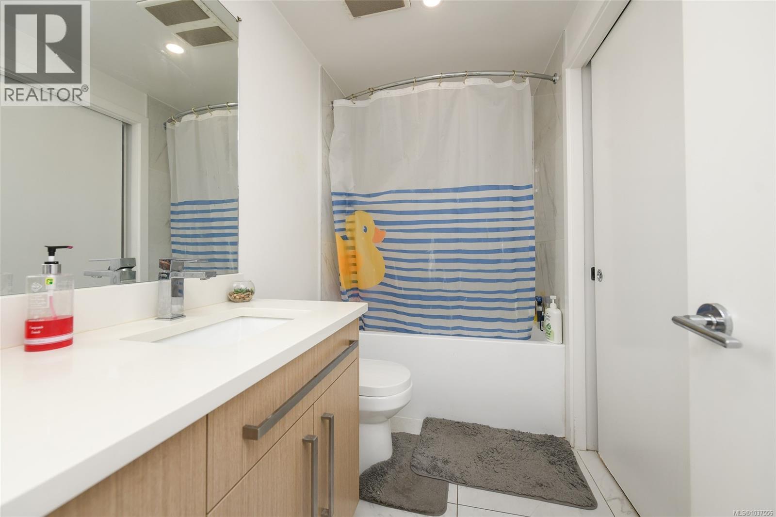 310 3070 Kilpatrick Ave, Courtenay