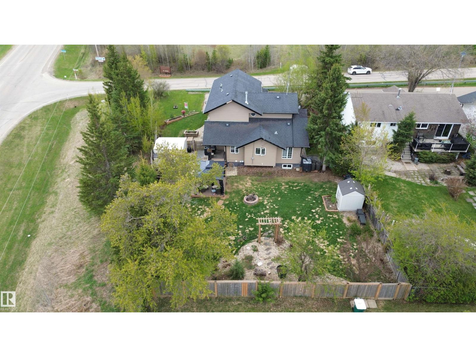 501 LAKESIDE DR - 5