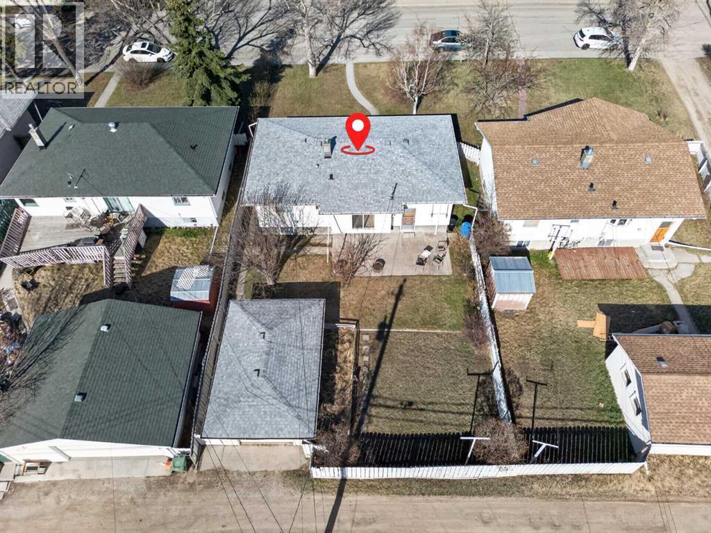 2416 38 Street SW - 39