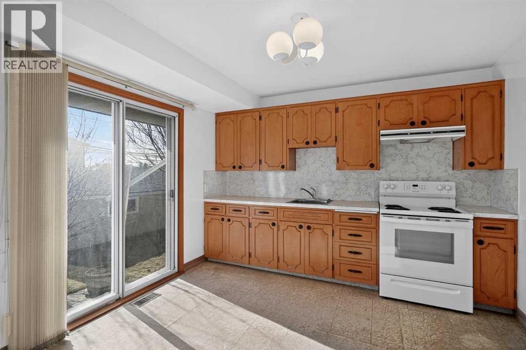 2416 38 Street SW - 8
